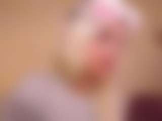 Live cam show with Molly - Blonde Hair Fetish on Camsoda