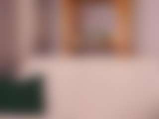 Live cam show with Molly - Oil on Fit Hotties