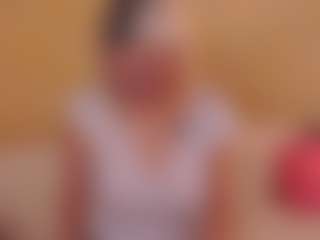 Live cam show with Molly - Average on Stripli.com