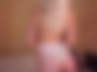 Live cam show with Molly - Brown Eyes Blonde Hair on parknlotfishbdy