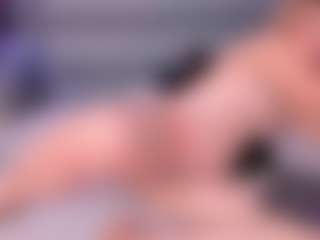 Performer in webcam MILF AlexaaFoxxx in streaming live