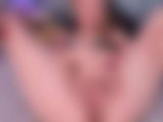 Show de cam en vivo con AlexaaFoxxx - Middle Aged en Camsoda