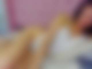 AntonellaHyH's Live Sex Cam Show