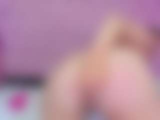 AntonellaHyH's Live Sex Cam Show