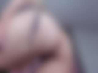 AntonellaHyH's Live Sex Cam Show