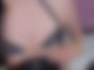 AntonellaHyH's Live Sex Cam Show