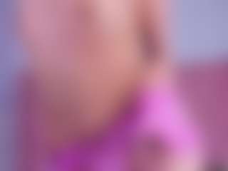 AntonellaHyH's Live Sex Cam Show