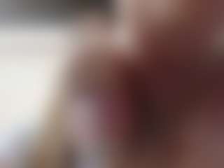 Live cam show with CarylReihing - New Teen (18+) on CamClone