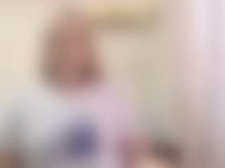 Live cam show with CarylReihing - Green Eyes on Chatstar