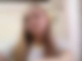 Live cam show with CarylReihing - Nipple Piercings on makecum.org