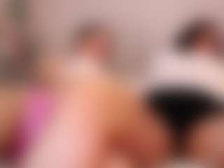 Live cam show with ClementinaEatough - HD on livesuperchat.net