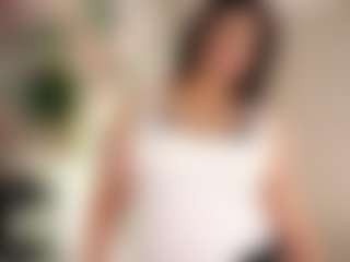 ClementinaEatough's Live Sex Cam Show