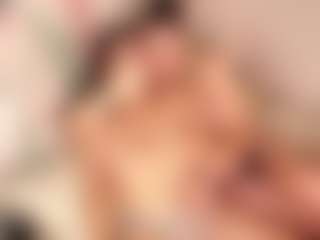 ClementinaEatough's Live Sex Cam Show