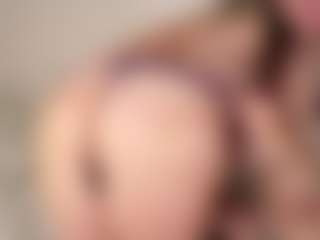 ClementinaEatough's Live Sex Cam Show