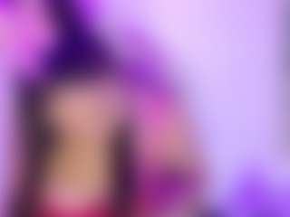 ebi-velvet MILF webcam performer live streaming