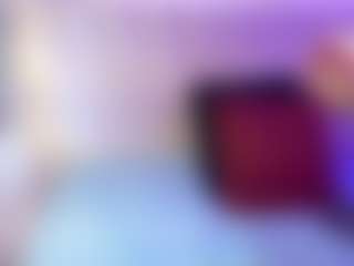 ebi-velvet MILF webcam performer live streaming