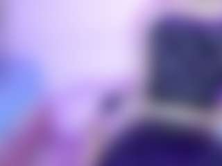 ebi-velvet MILF webcam performer live streaming