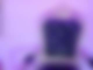 ebi-velvet MILF webcam performer live streaming