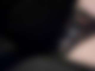 EliseHot911's Live Sex Cam Show