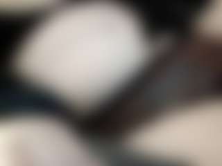 EliseHot911's Live Sex Cam Show