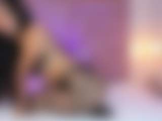 Live cam show with Emily-Jhons - Petite on Camsoda