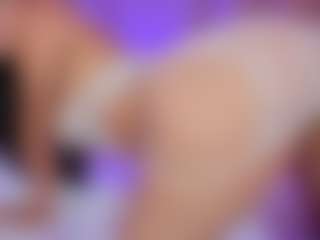 Emily-Jhons's Live Sex Cam Show