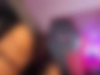 Emily-Jhons's Live Sex Cam Show