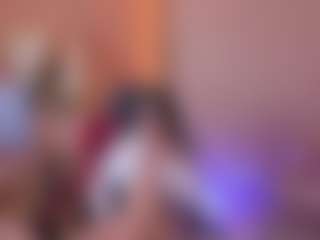 Live cam show with Emily-Jhons - Ass Bouncing on Camsoda