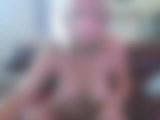 Hotblondemilf1962's Live Sex Cam Show