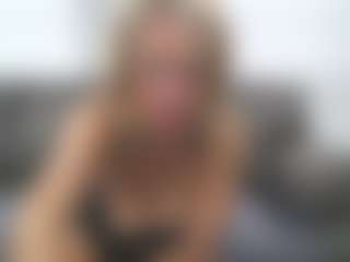 Hotblondemilf1962