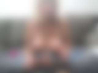 Hotblondemilf1962's Live Sex Cam Show