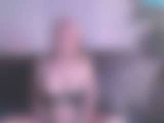 Live cam show with Hotblondemilf1962 - Athletic on Camsoda