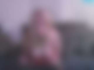Live cam show with Hotblondemilf1962 - Granny on Camsoda