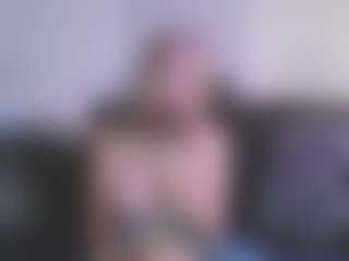 Hotblondemilf1962's Live Sex Cam Show