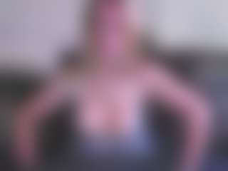 Hotblondemilf1962's Live Sex Cam Show