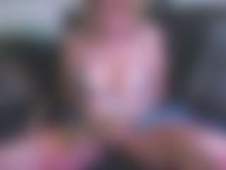 Hotblondemilf1962's Live Sex Cam Show