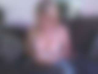 Hotblondemilf1962's Live Sex Cam Show