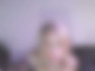 Hotblondemilf1962's Live Sex Cam Show