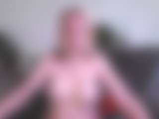 Hotblondemilf1962's Live Sex Cam Show