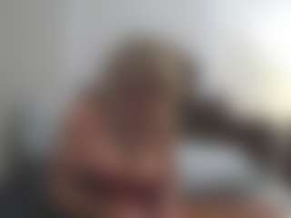 Hotblondemilf1962's Live Sex Cam Show