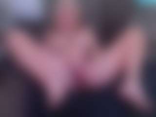 Hotblondemilf1962's Live Sex Cam Show