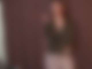 LinaPulls's Live Sex Cam Show