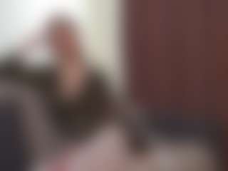 LinaPulls's Live Sex Cam Show
