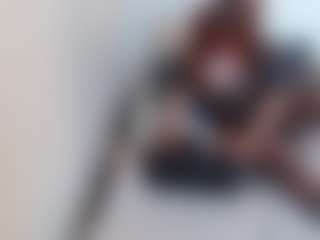 Live cam show with lovelinka - Red Hair on Livezox
