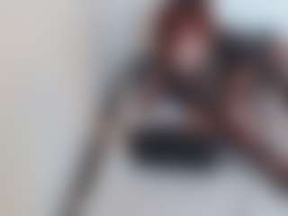 Live cam show with lovelinka - Red Hair on luckytryst.com