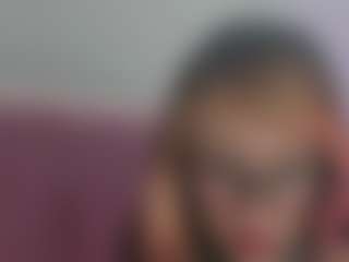 Live cam show with Milany-cute - Skinny on PervPlay.com