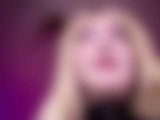 Live cam show with Allison Black - Atm on Latina Girls