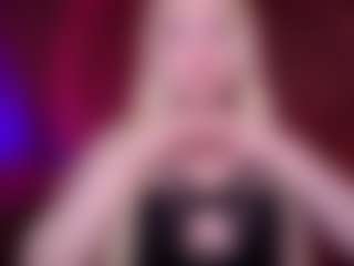Live cam show with Allison Black - Erotic Dance on WildCum