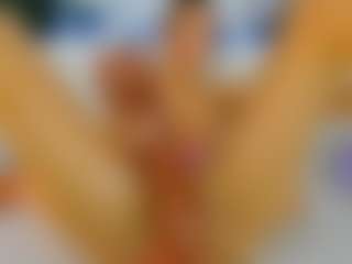 Danielaaida's Live Sex Cam Show