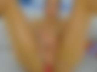 Danielaaida's Live Sex Cam Show